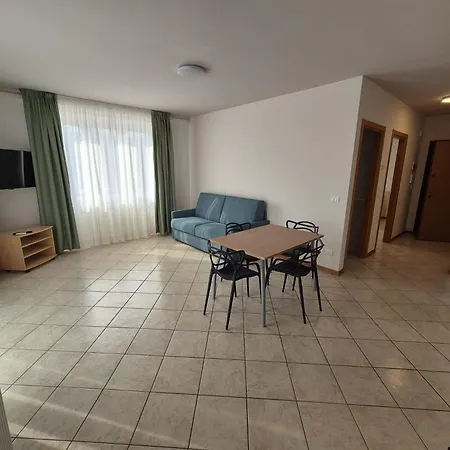 Max Aparthotel
