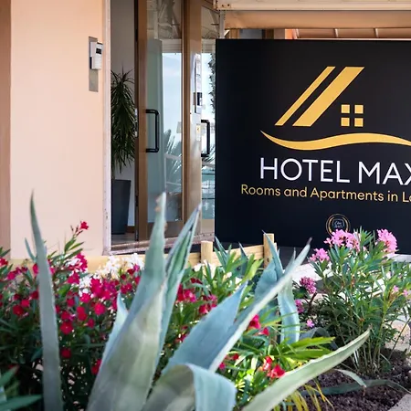 Hotel apartamentowy Max 3*