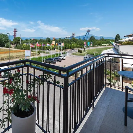 Max Aparthotel