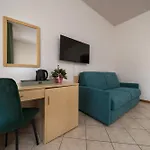 Max &appartamenti Aparthotel 3*