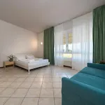 Aparthotel Max &appartamenti 3*