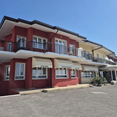 Max &appartamenti - A Due Passi Dai Parchi Piu Famosi 3* Lazise